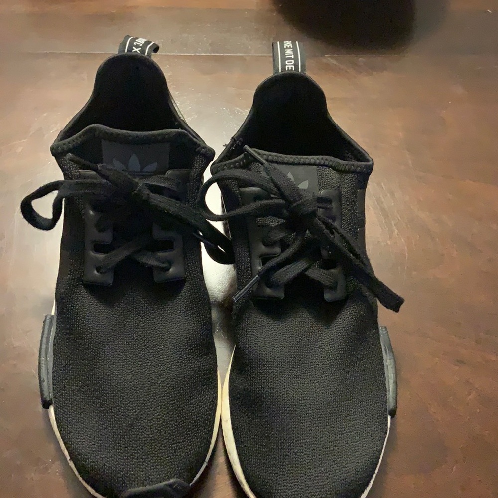 Adidas Nmd R1 Boost Black Men’s Shoes, size 8 1/2